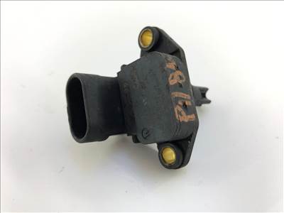 Bontott töltőnyomás érzékelő (MAP szenzor) Magnetti 806001535002, KITTPRT05/2, T-PRT05/A  Punto pólusszám 4, Csatlakozó ház forma ovális, Nyomástól [Pa] 17000, Nyomásig [Pa] 104000, Kiegészítő cikk/kiegészítő info 2 Integrált léghőmérséklet érzékelővel Csatlakozók száma 4, cikkszámhoz 550125, Tömeg [kg] 0,028, Szín fekete specifikáció 769|MPI (Multipoint), Működési mód elektromos  71714218